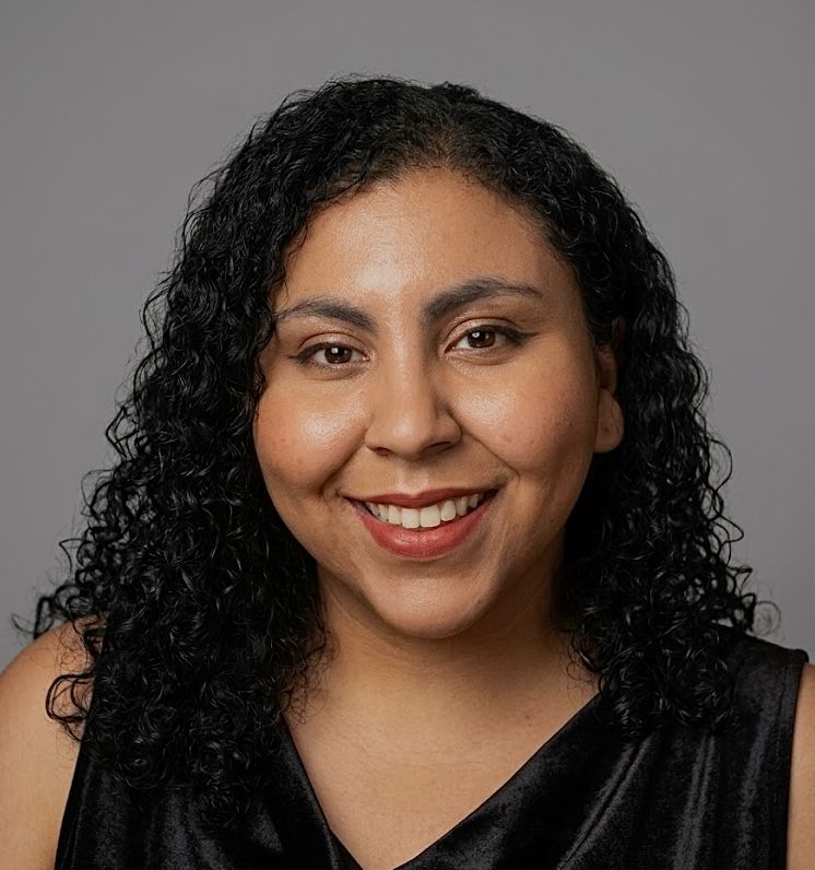 A picture of Mariana.
